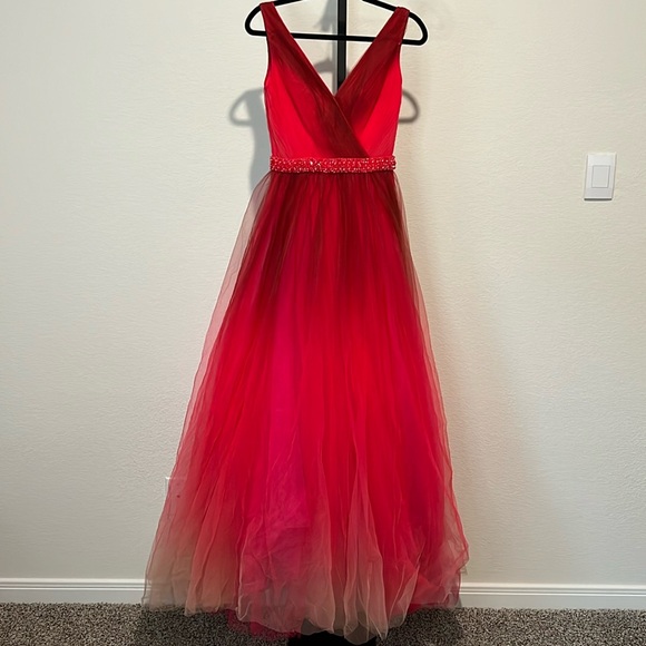 $498 NWT Mac Duggal Ombré Pleated Bust Tulle Dress w/Beaded Belt #20378 (Size 2) - Picture 2 of 12
